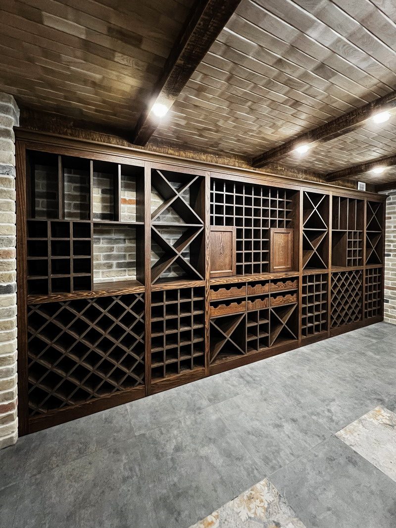 Портфолио реализованных проектов из массива и шпона на заказ в Санкт-Петербурге